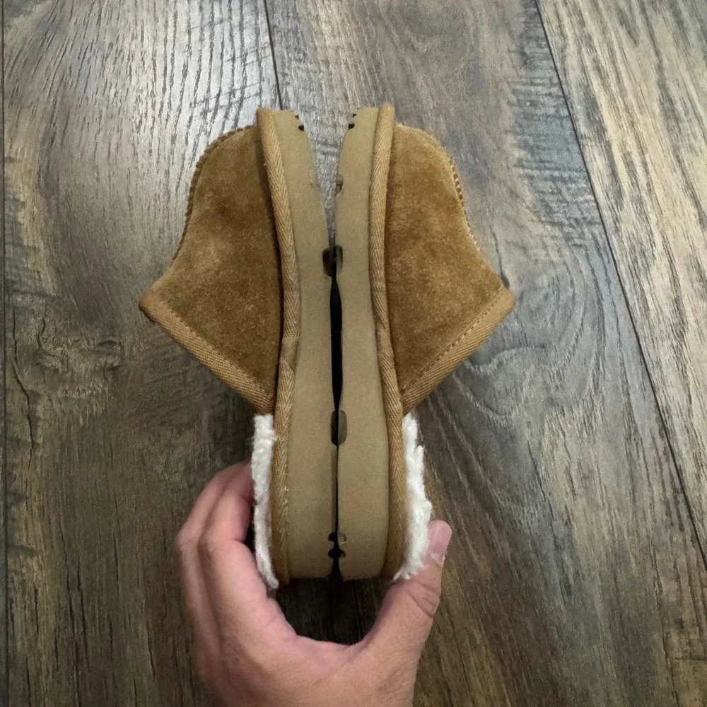 UGG Tasman Slippers Toddler Kids Size 10 Chestnut Suede Sheepskin Slip On Shoes